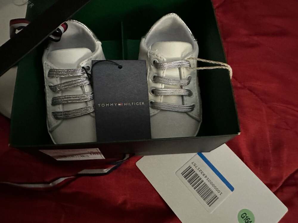 Tommy Hilfiger Infant White Star Crib Shoes Sneakers Size 3